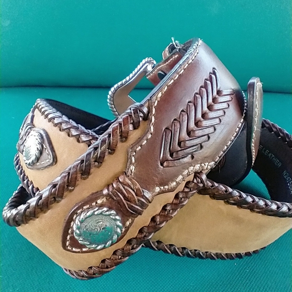 Nocona Other - NOCONA LEATHER BELT WITH COINS